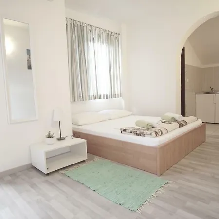 For 2 P. Apartment Trogir